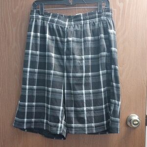 Reebok Black and Gray Plaid Athletic Shorts Size L